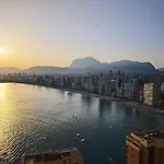 Sea&skyline